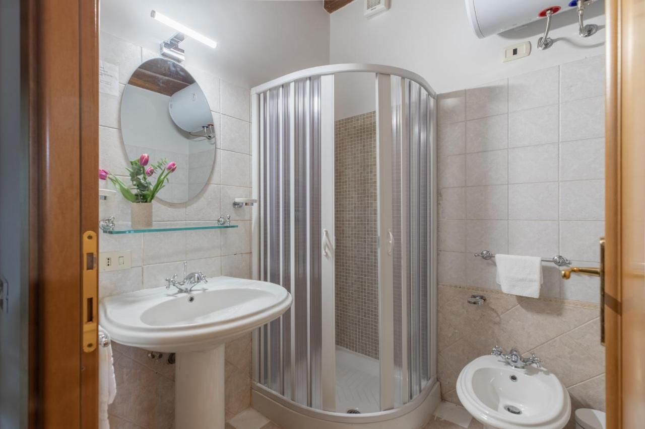 Iflat Charming Apartment Near Piazza Venezia ローマ エクステリア 写真